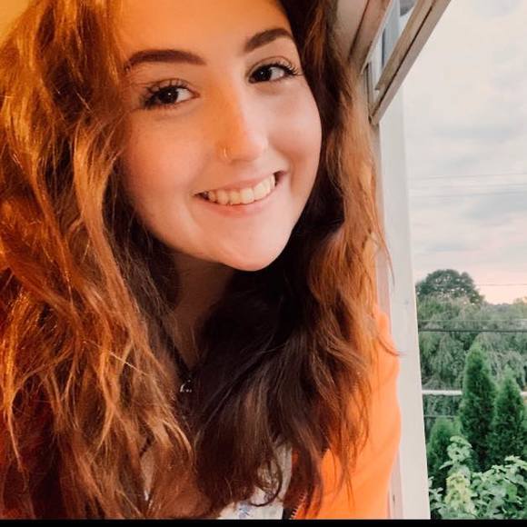 Meet your Posher, Nevaeh - Picture 1 of 6